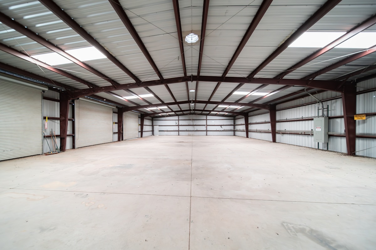 Post-Construction Cleanup Of a 120,000 Sq Ft Distribution Warehouse